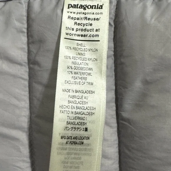 Patagonia Women’s Down Jacket XL - Picture 9 of 16